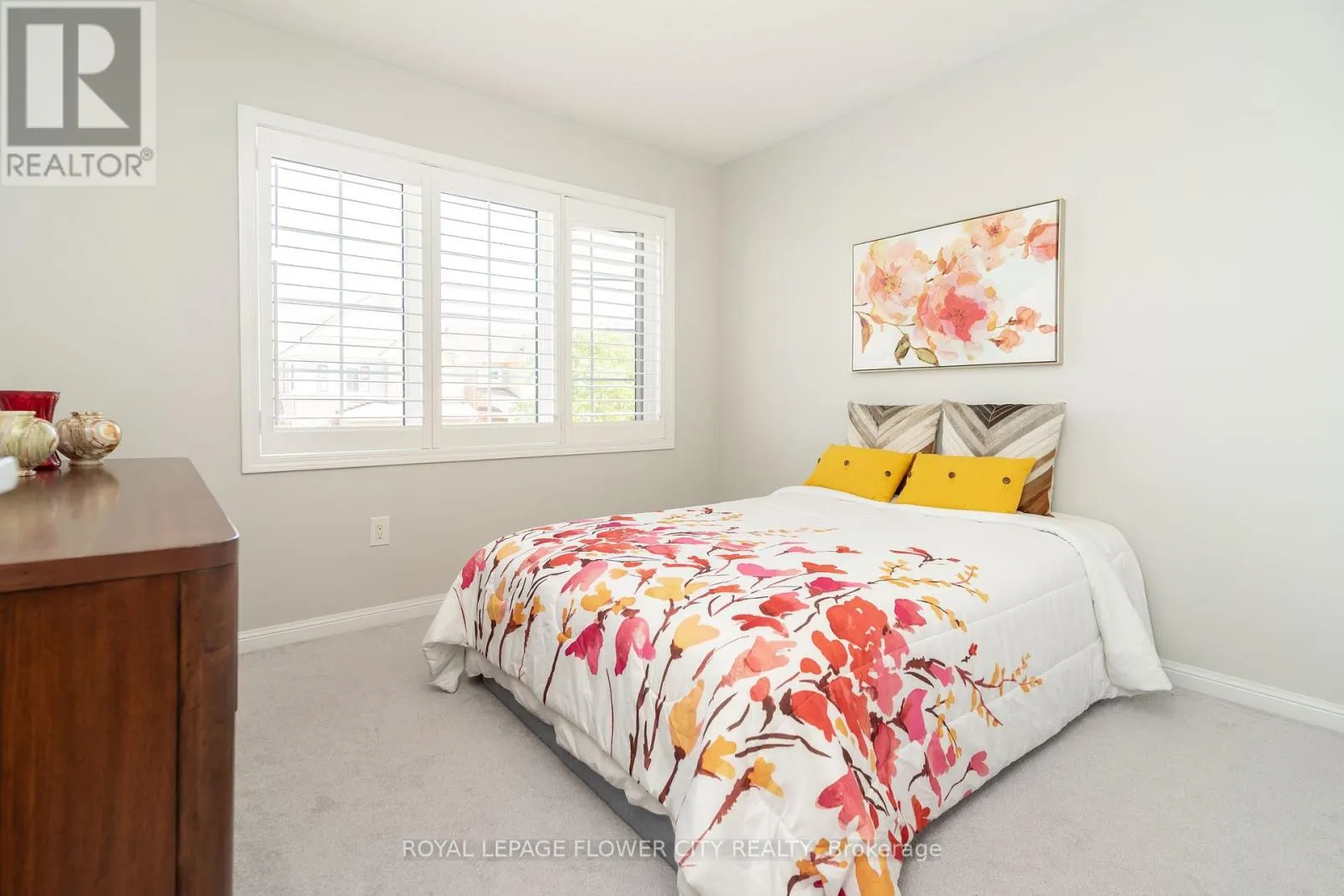 115 VANHORNE CLOSE