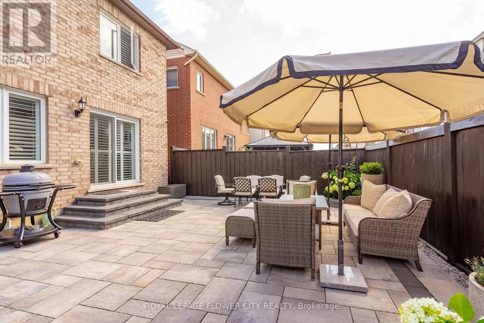 115 VANHORNE CLOSE