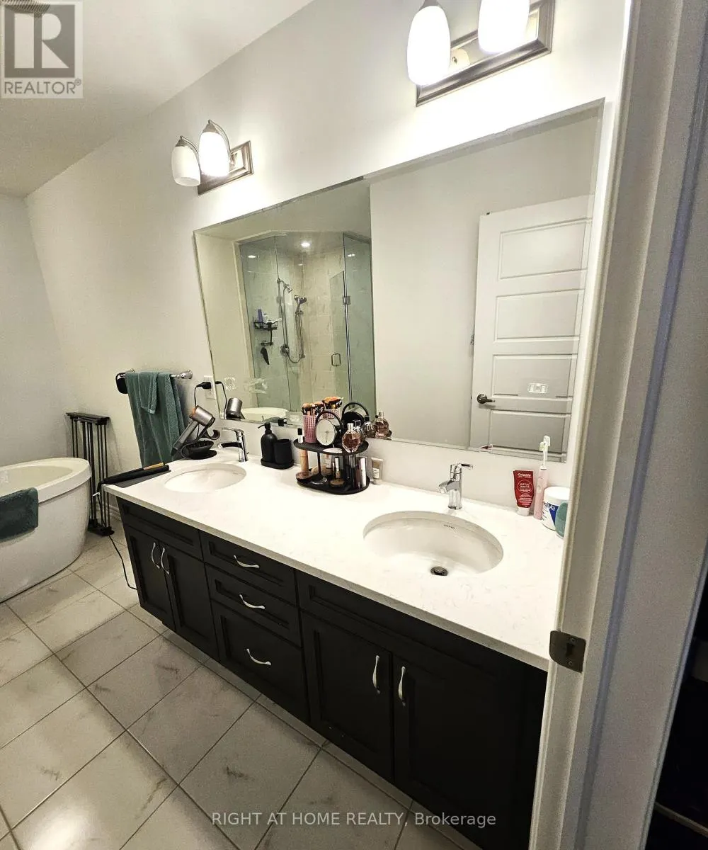 852 ASPEN TERRACE