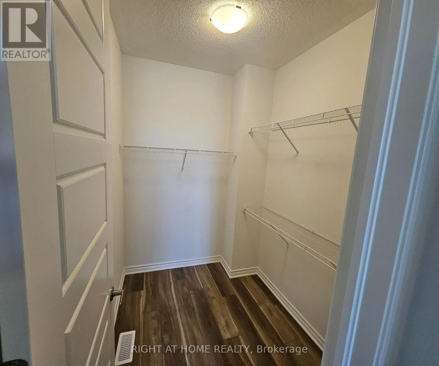 1535 RUTLAND TERRACE