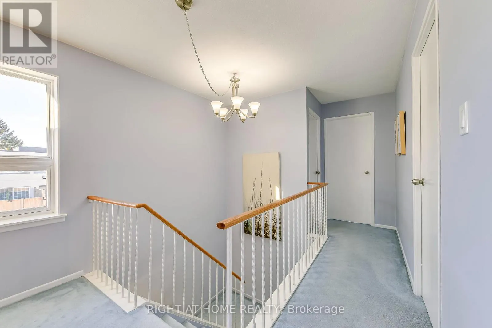 202 - 1055 DUNDAS STREET E