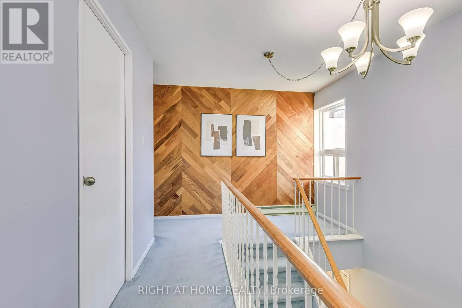 202 - 1055 DUNDAS STREET E