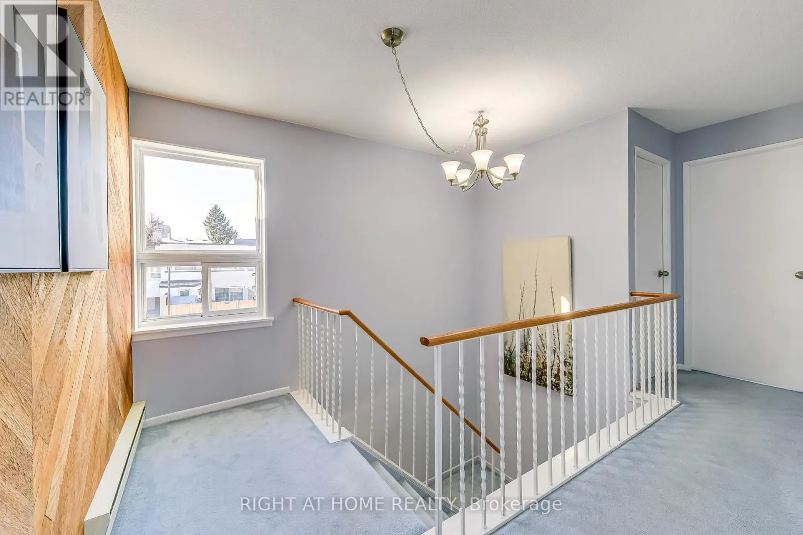 202 - 1055 DUNDAS STREET E
