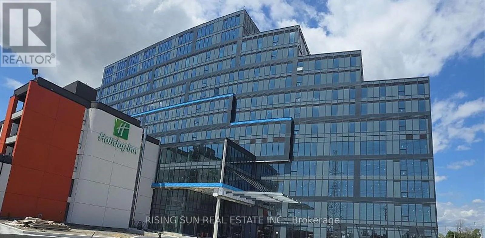 120 & 121 - 600 DIXON ROAD