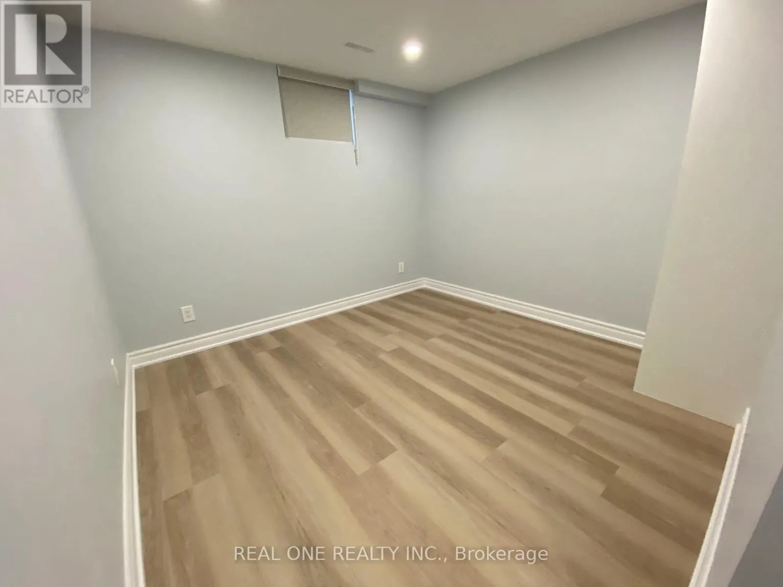 BASEMENT ROOM - 1186 SHADELAND DRIVE