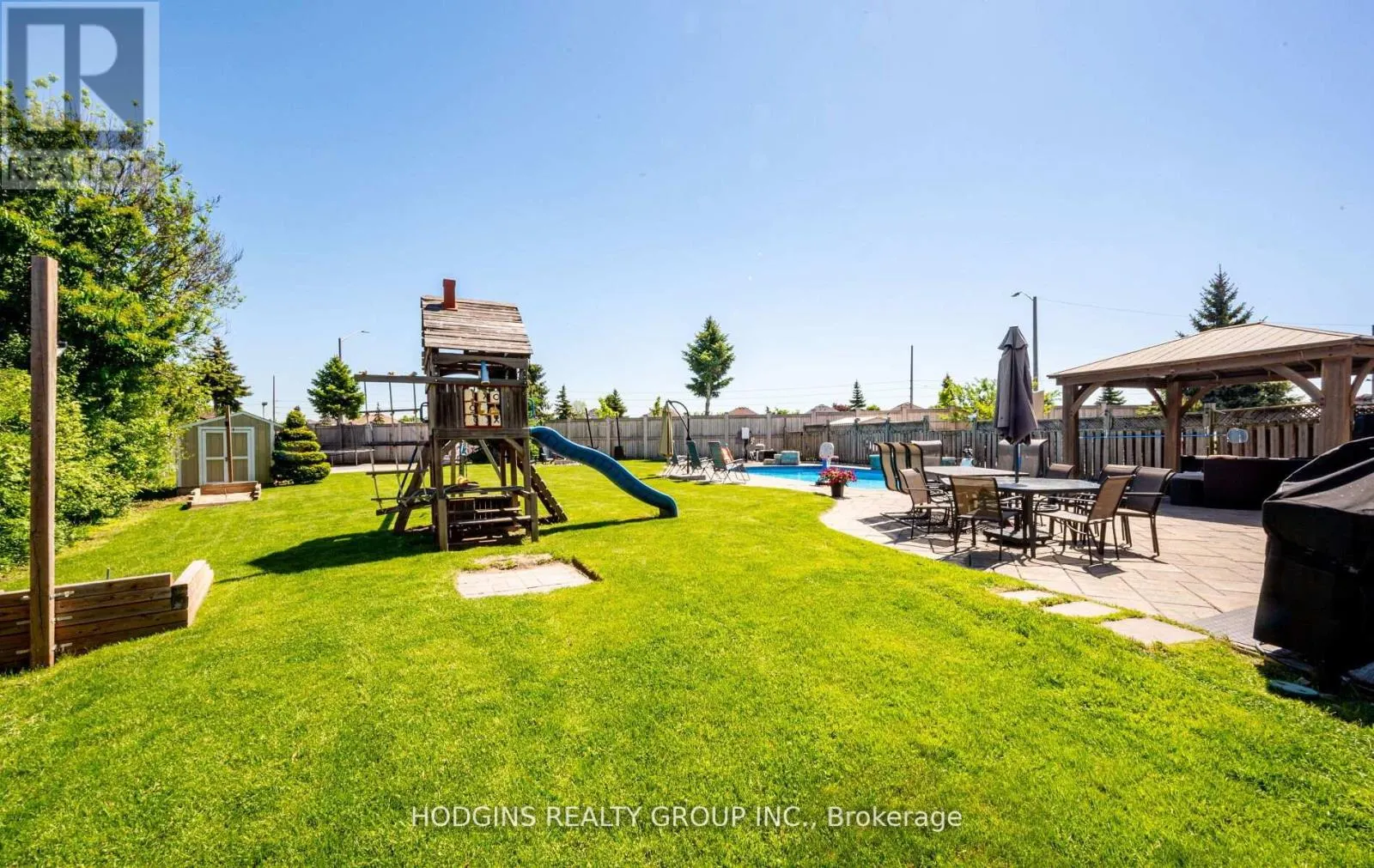 1376 AVON DRIVE