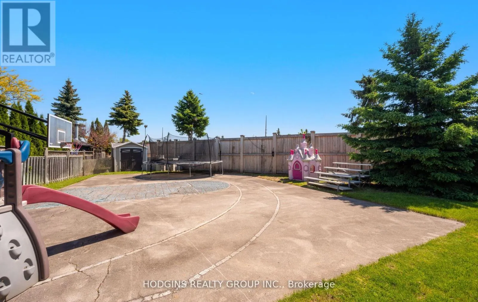 1376 AVON DRIVE