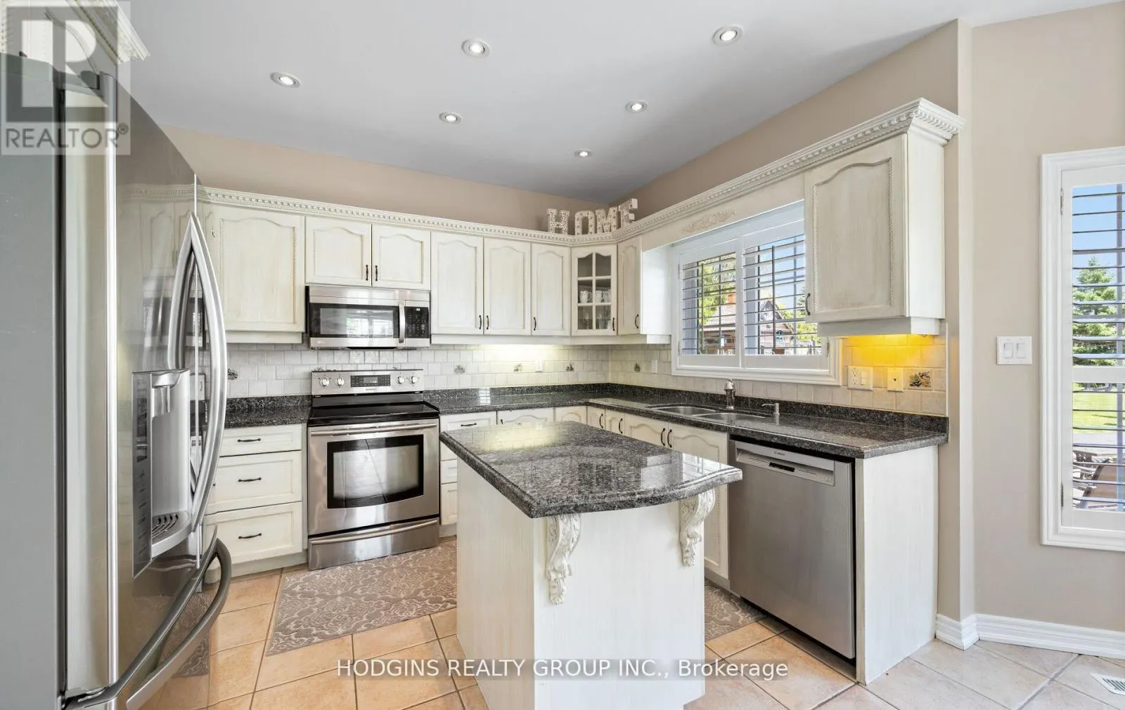 1376 AVON DRIVE