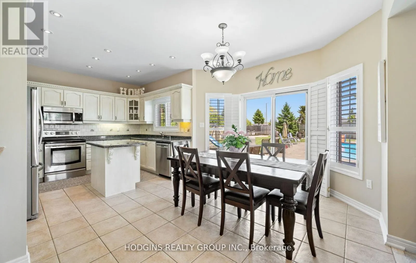 1376 AVON DRIVE