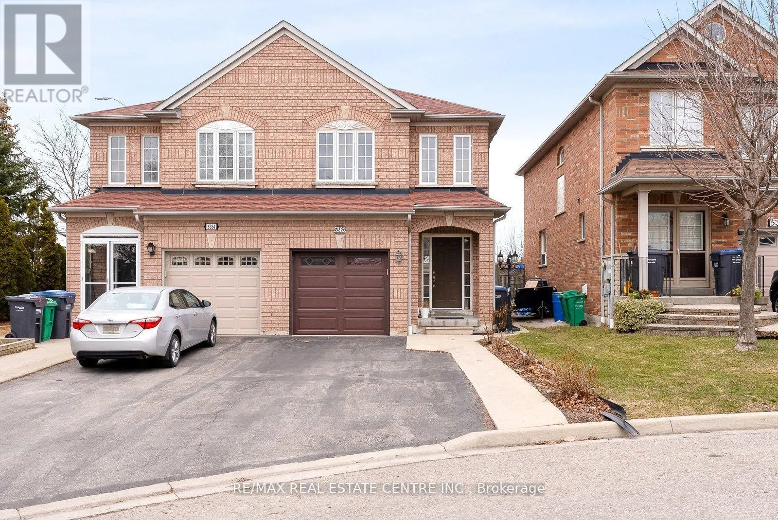 UPPER - 5382 LONGHOUSE CRESCENT