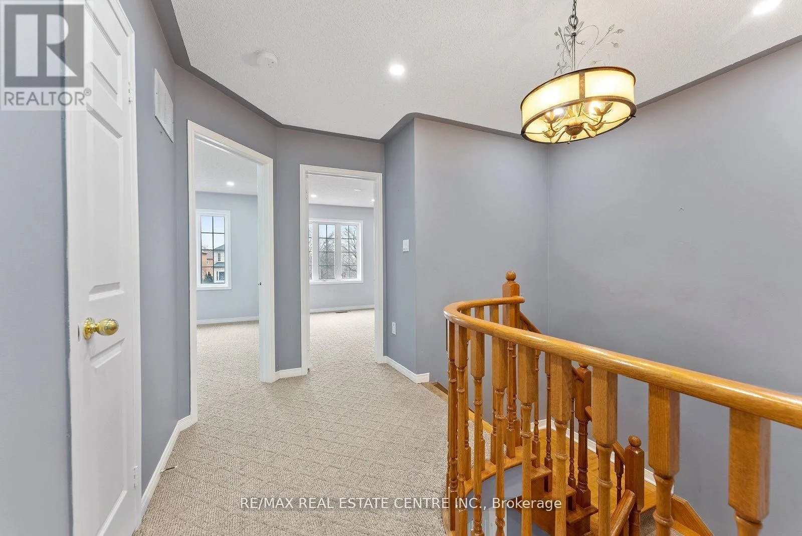 UPPER - 5382 LONGHOUSE CRESCENT