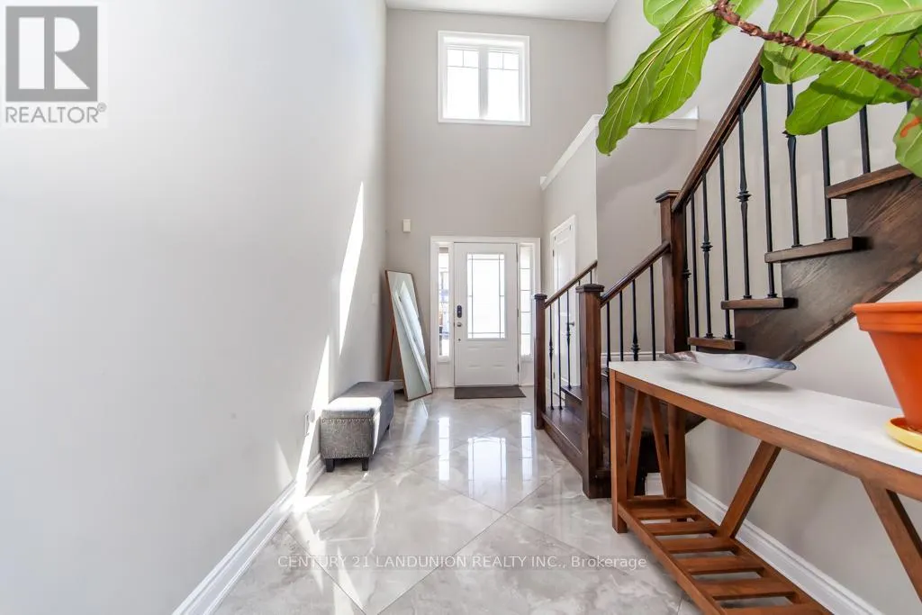 70 PRAIRIE CREEK CRESCENT