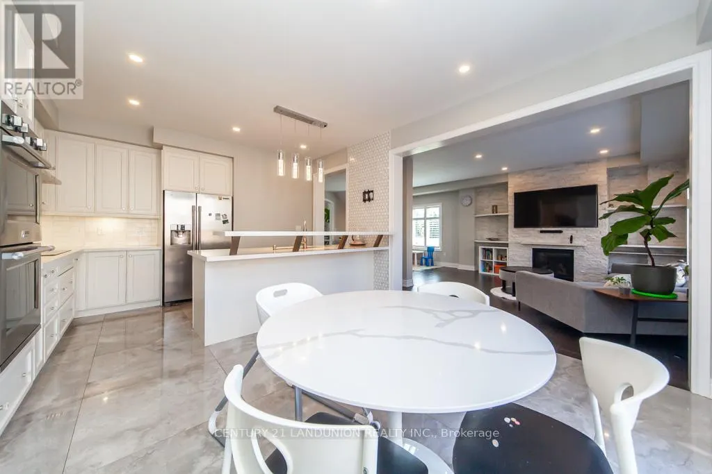 70 PRAIRIE CREEK CRESCENT