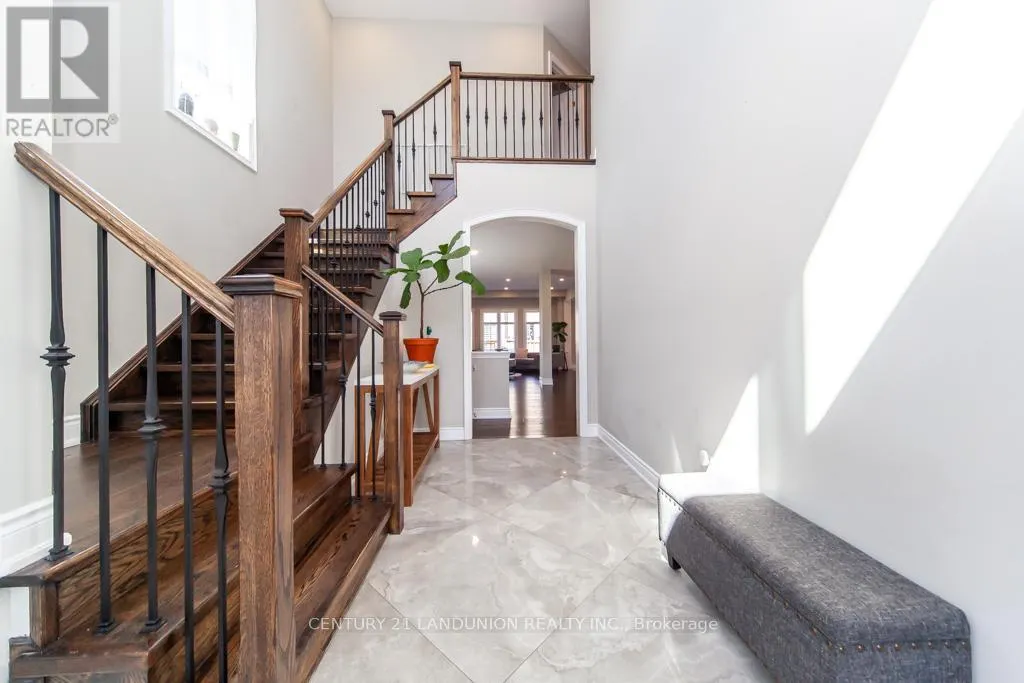 70 PRAIRIE CREEK CRESCENT