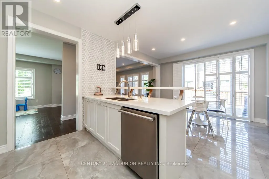 70 PRAIRIE CREEK CRESCENT