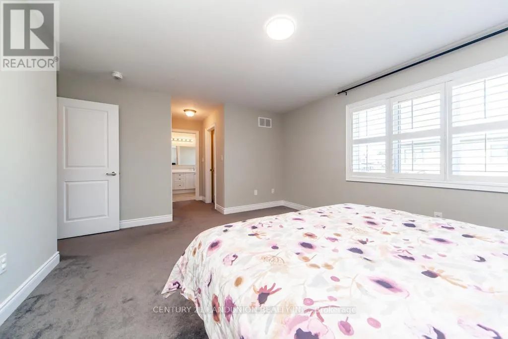70 PRAIRIE CREEK CRESCENT