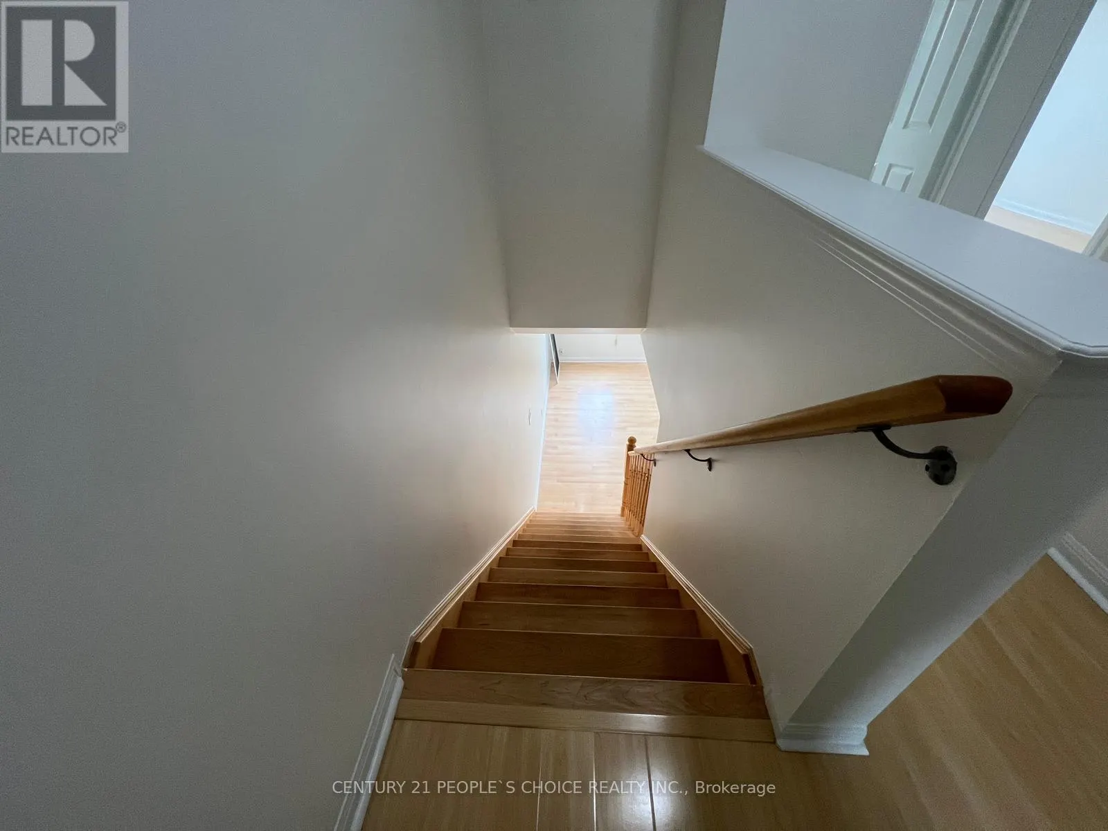 15 LANTERNLIGHT LANE