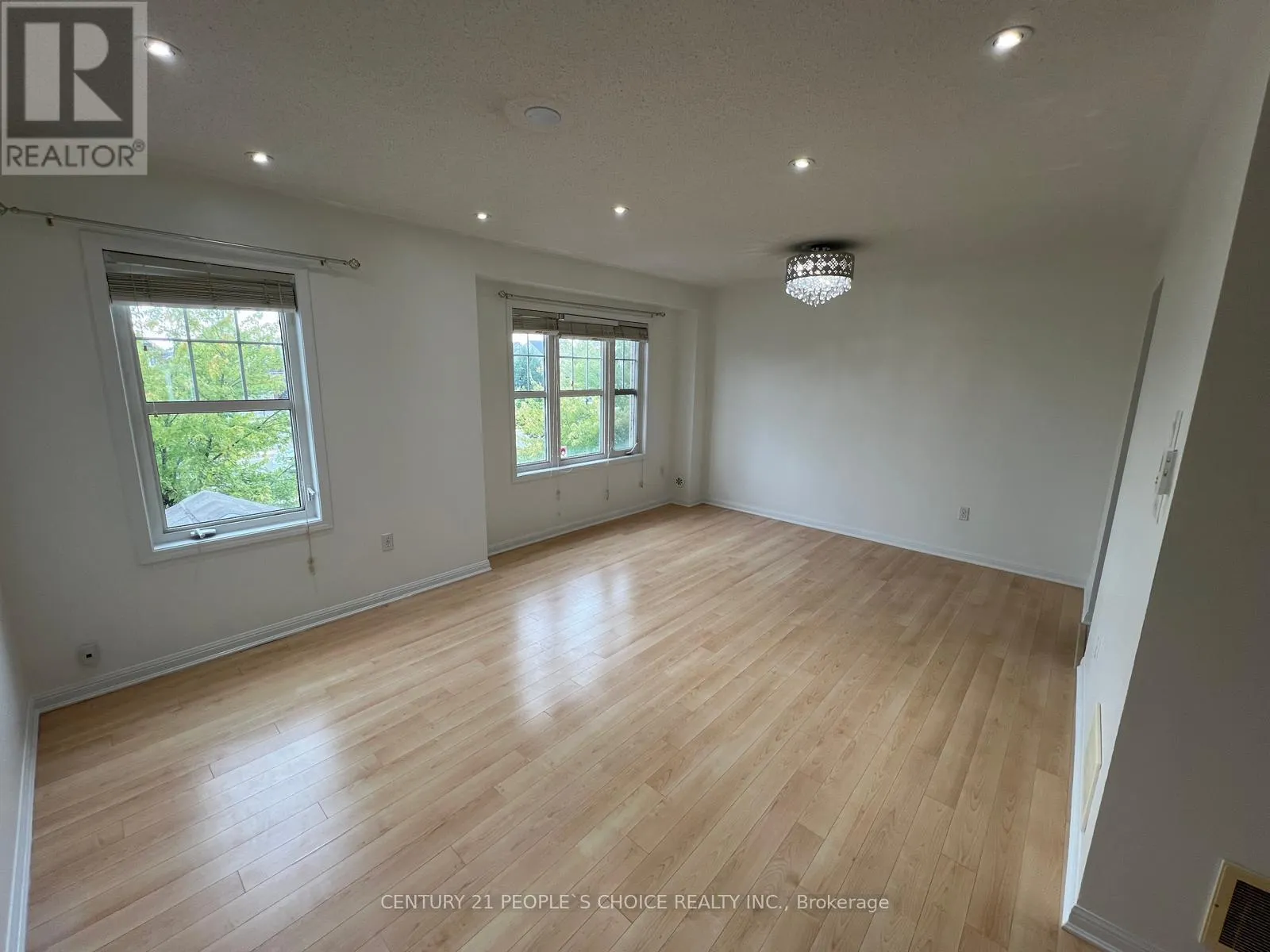 15 LANTERNLIGHT LANE