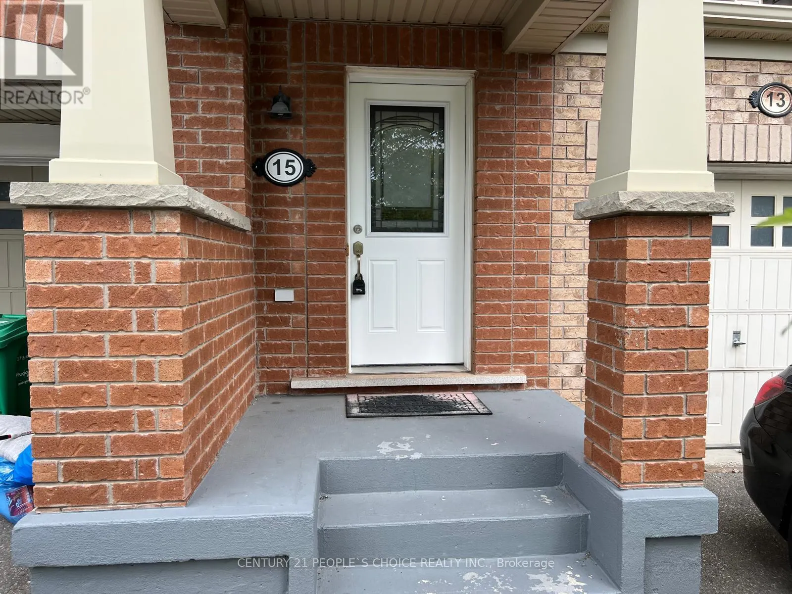 15 LANTERNLIGHT LANE