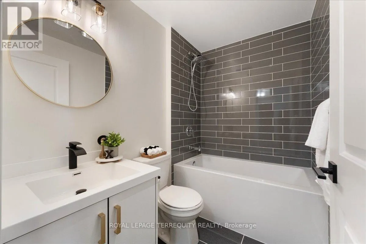 1301 - 55 SPEERS ROAD