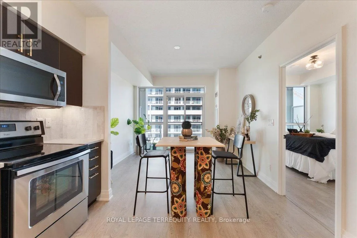 1301 - 55 SPEERS ROAD