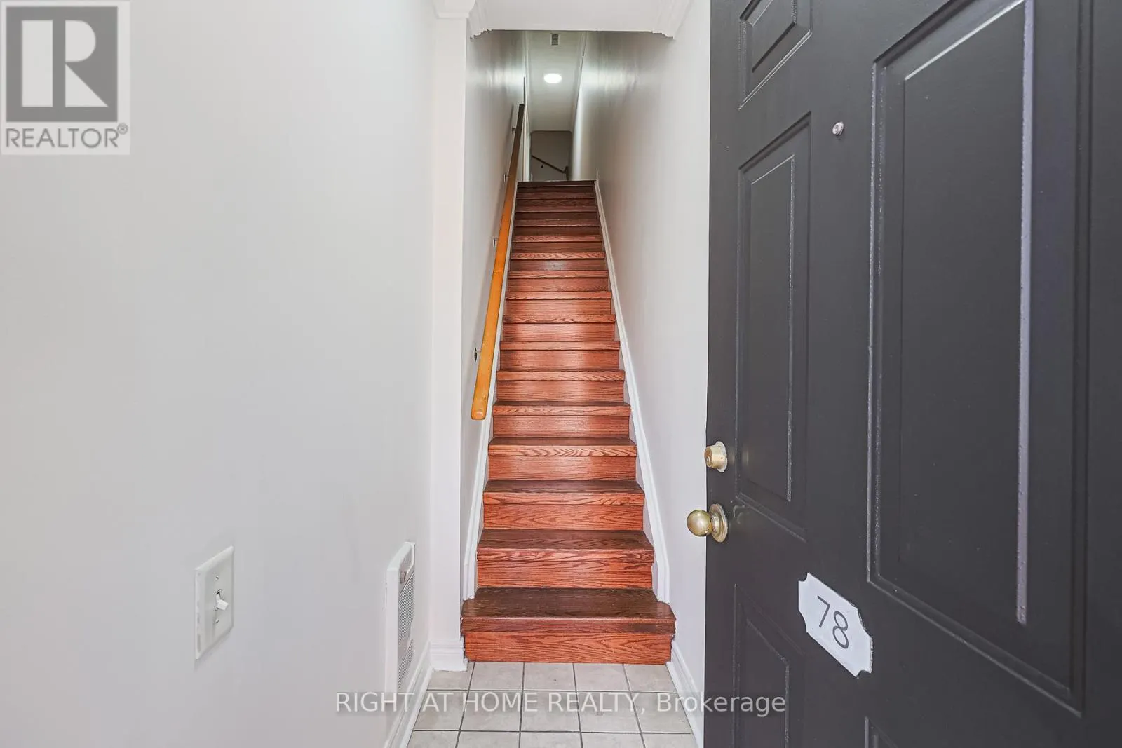 78 - 760 LAWRENCE AVENUE W