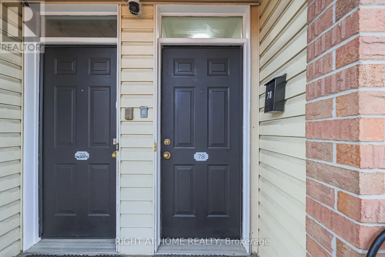 78 - 760 LAWRENCE AVENUE W