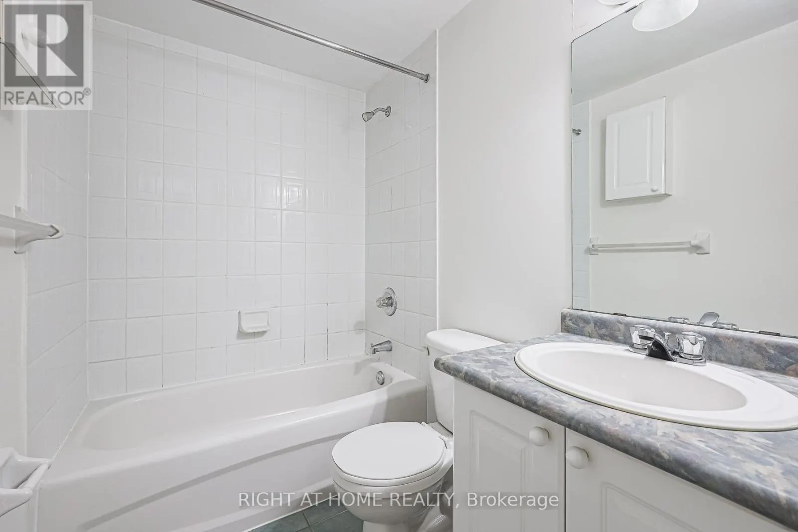 78 - 760 LAWRENCE AVENUE W