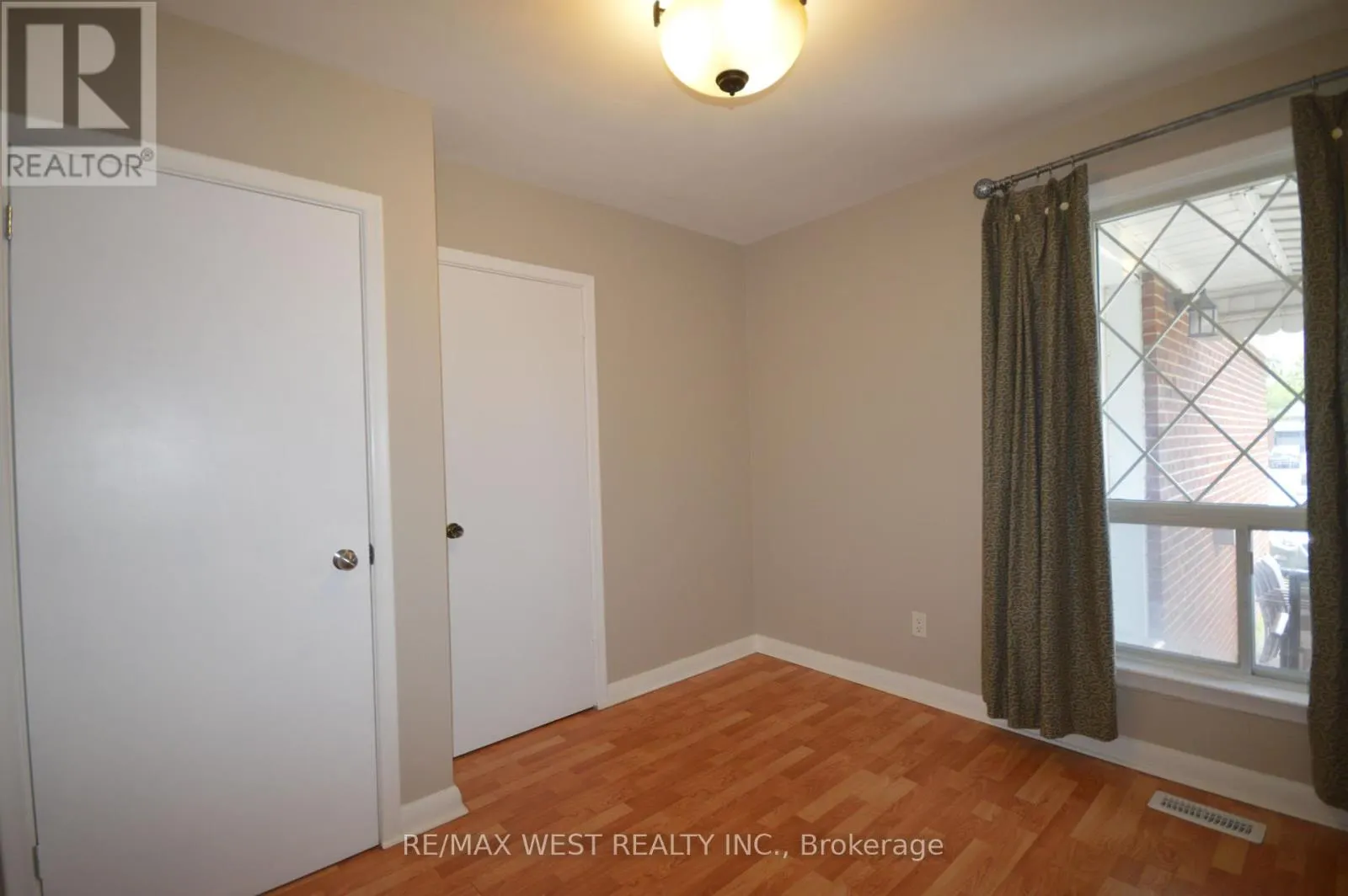 MAIN - 23 BAIRSTOW CRESCENT