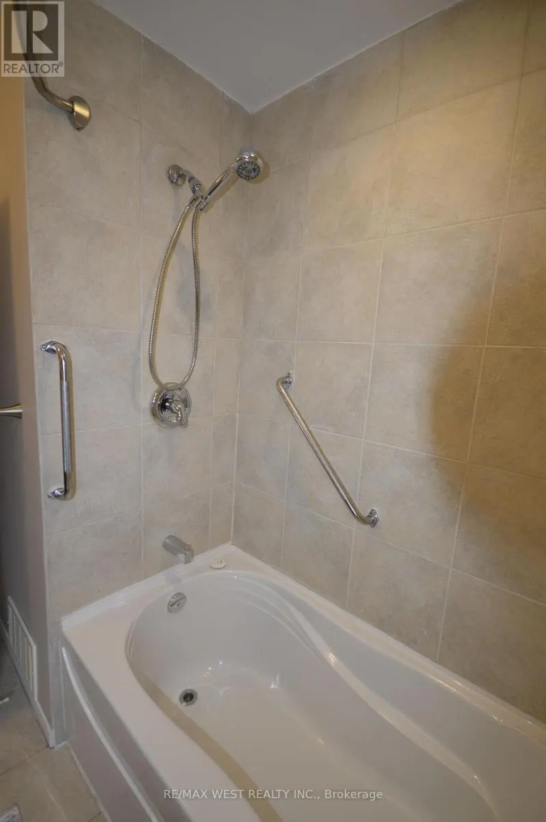 MAIN - 23 BAIRSTOW CRESCENT