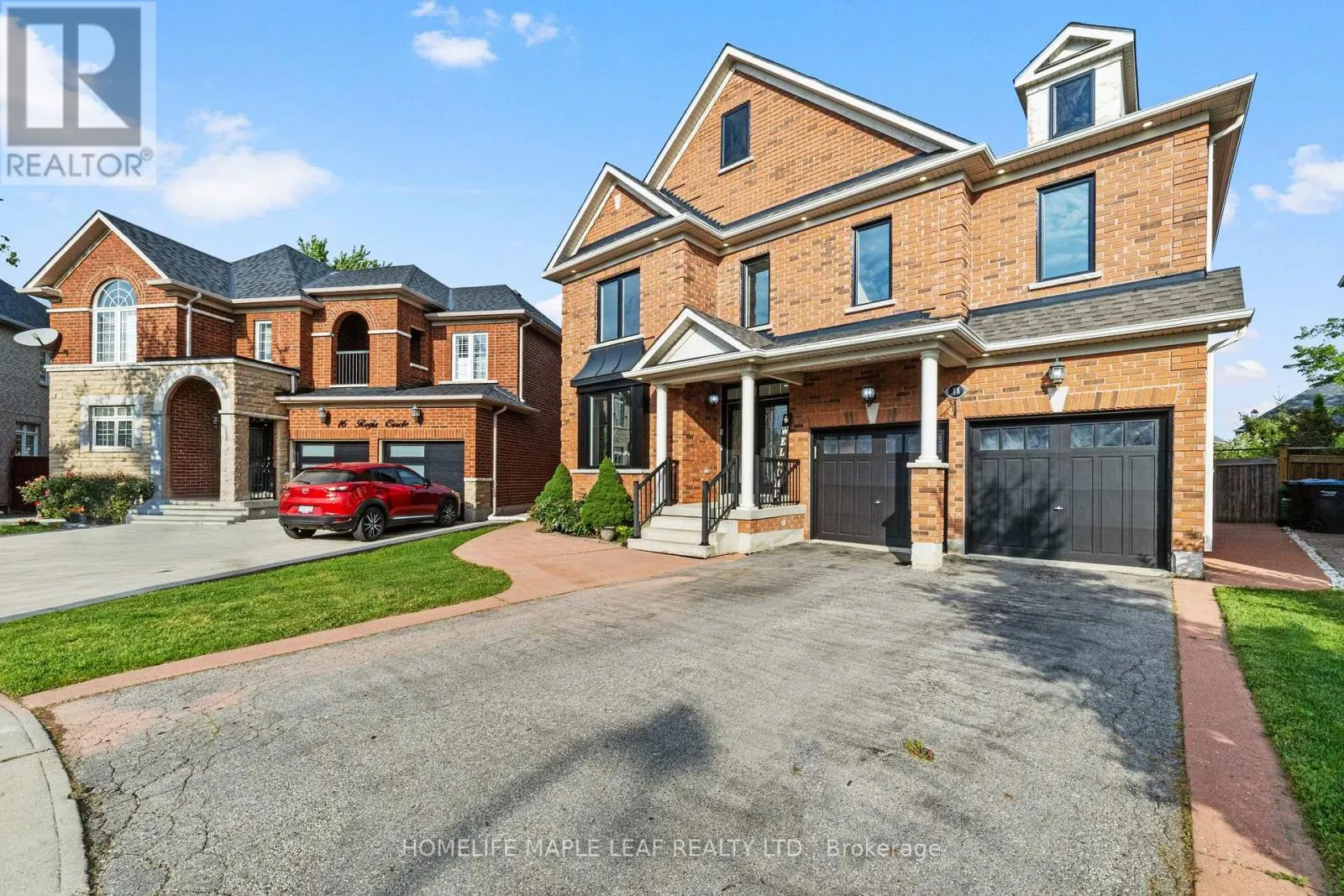18 REGIS CIRCLE