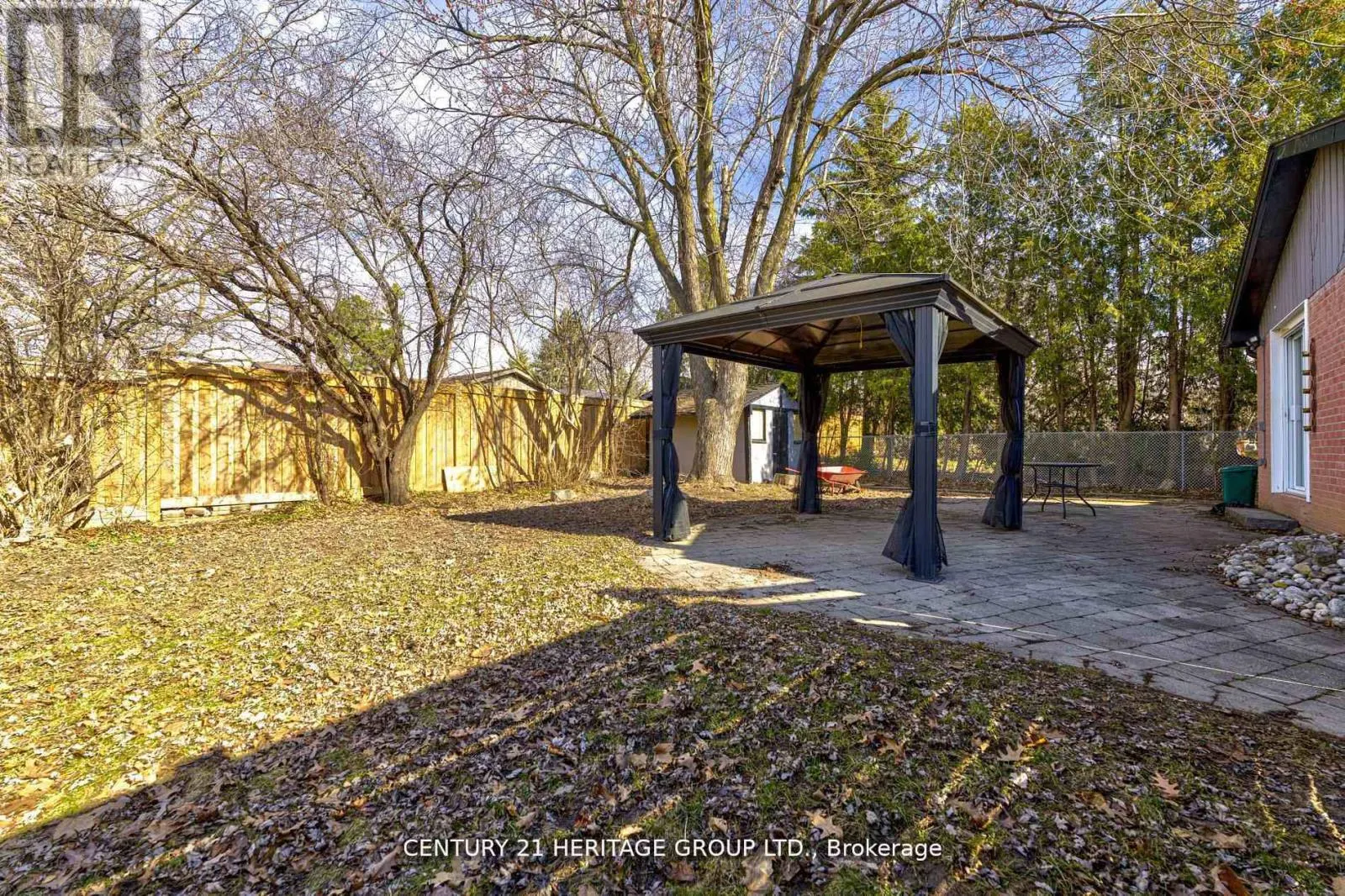 111 LORNE SCOTS DRIVE