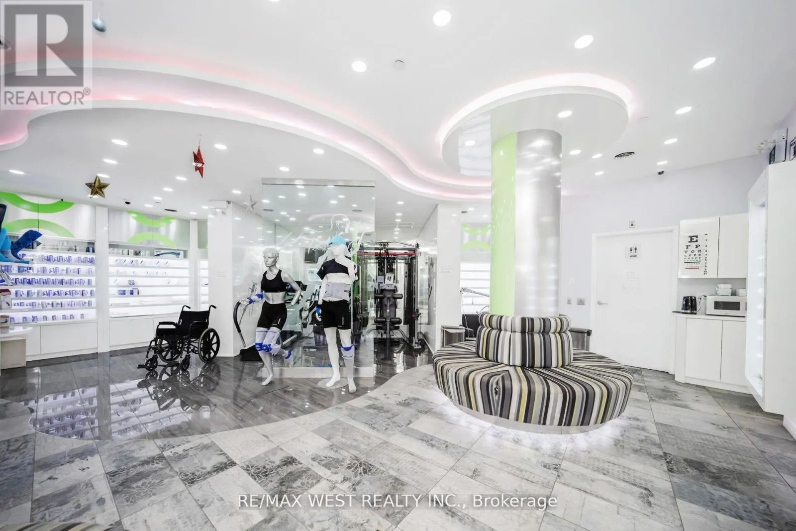 12 - 7990 KENNEDY ROAD