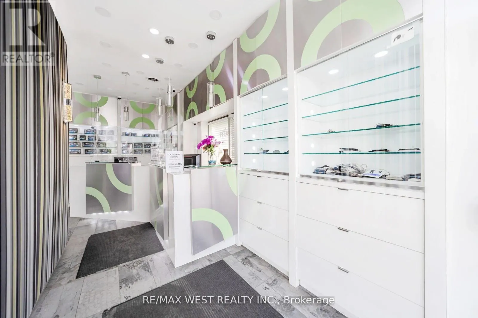 12 - 7990 KENNEDY ROAD