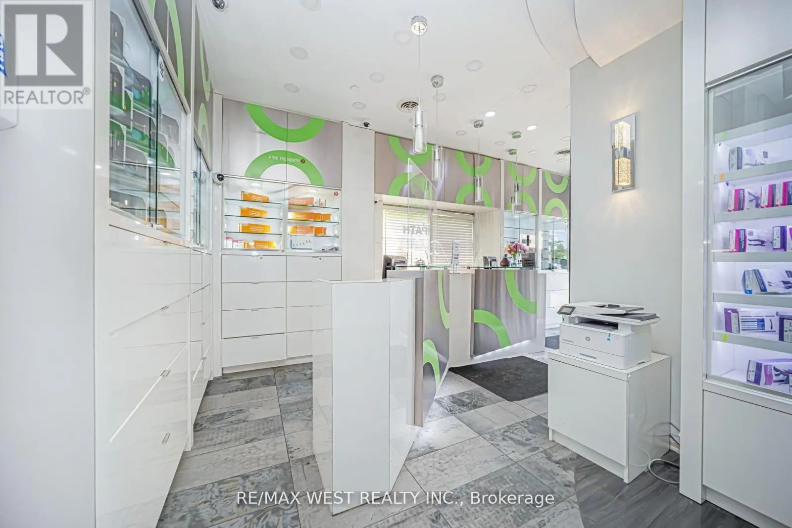 12 - 7990 KENNEDY ROAD