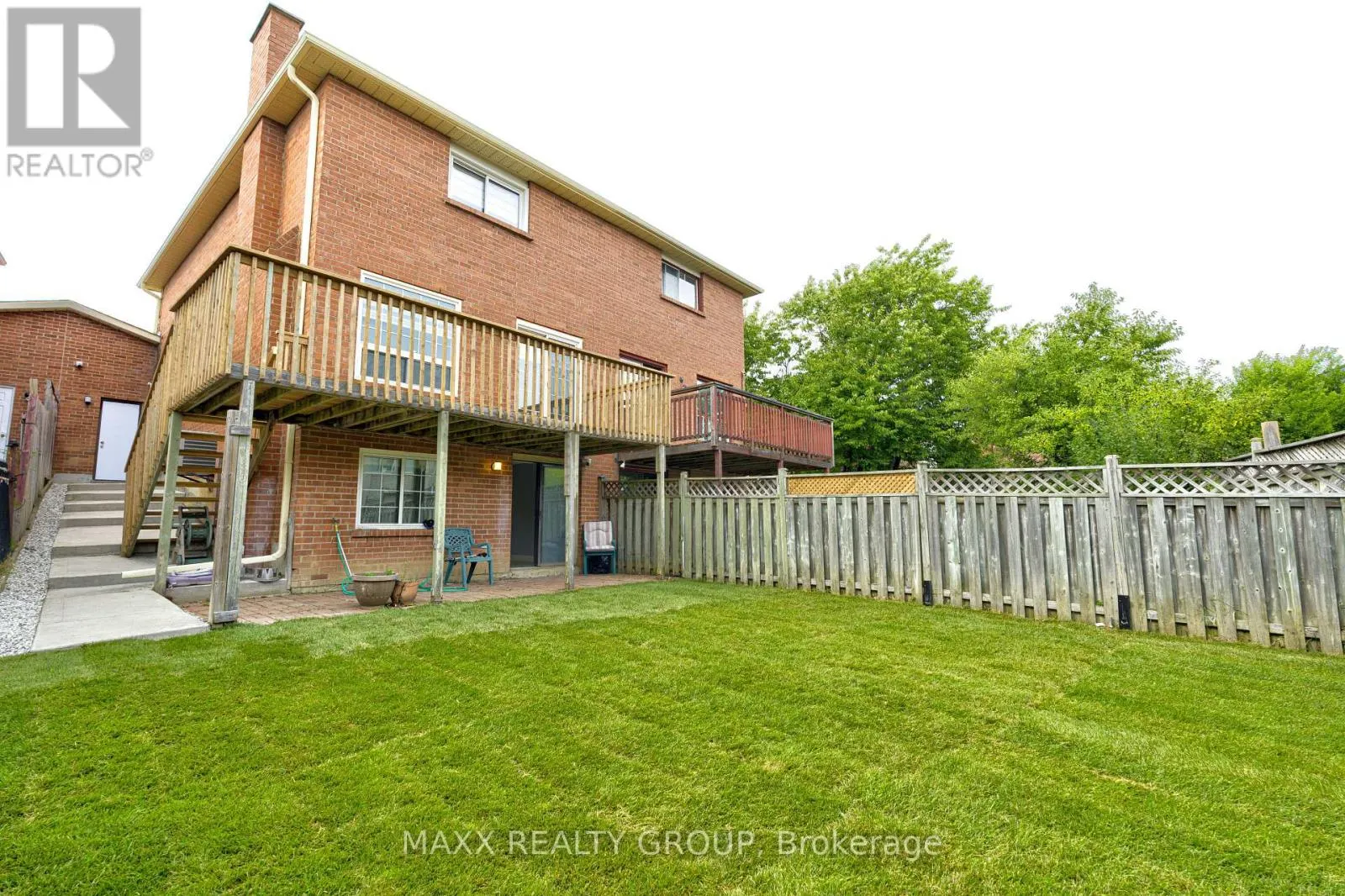 109 WOODSEND RUN