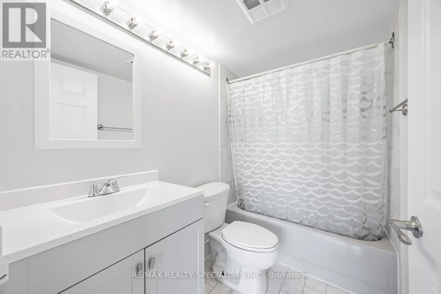 1405 - 285 ENFIELD PLACE