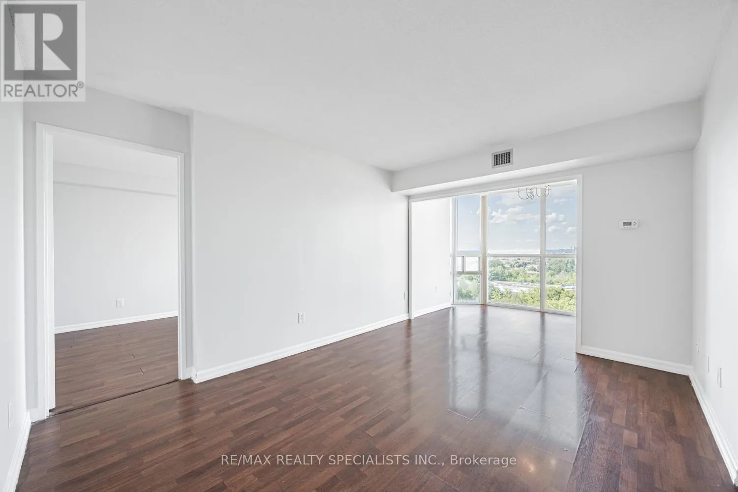 1405 - 285 ENFIELD PLACE