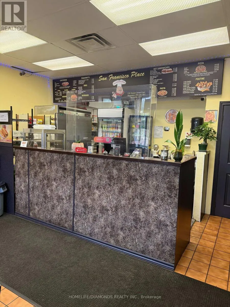 4 - 130 QUEEN STREET E