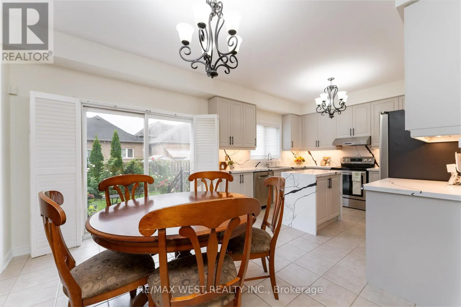 8 YELLOW AVENS BOULEVARD
