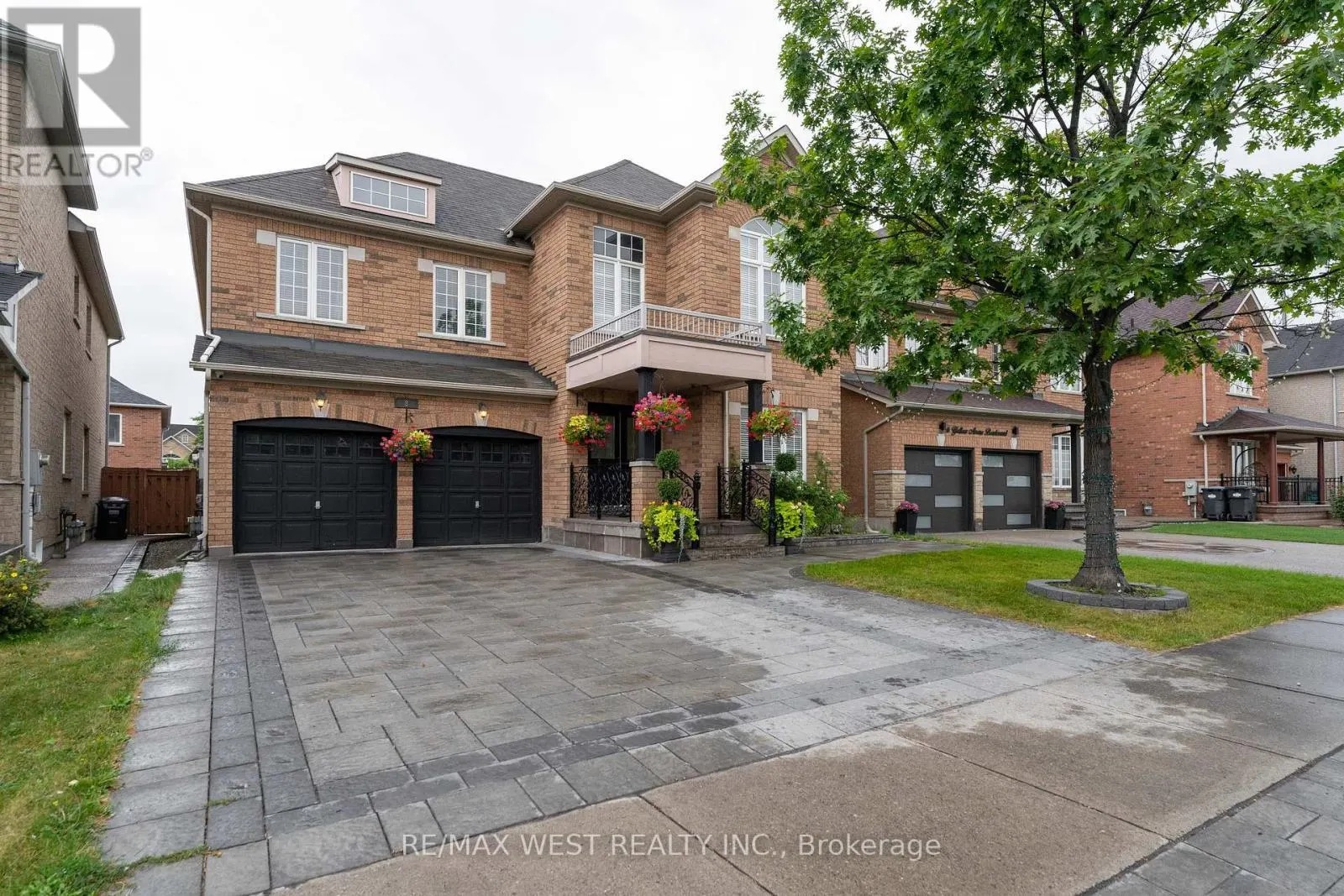 8 YELLOW AVENS BOULEVARD