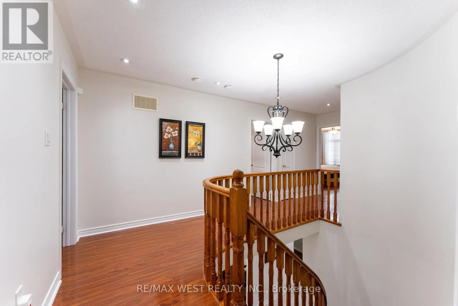 8 YELLOW AVENS BOULEVARD