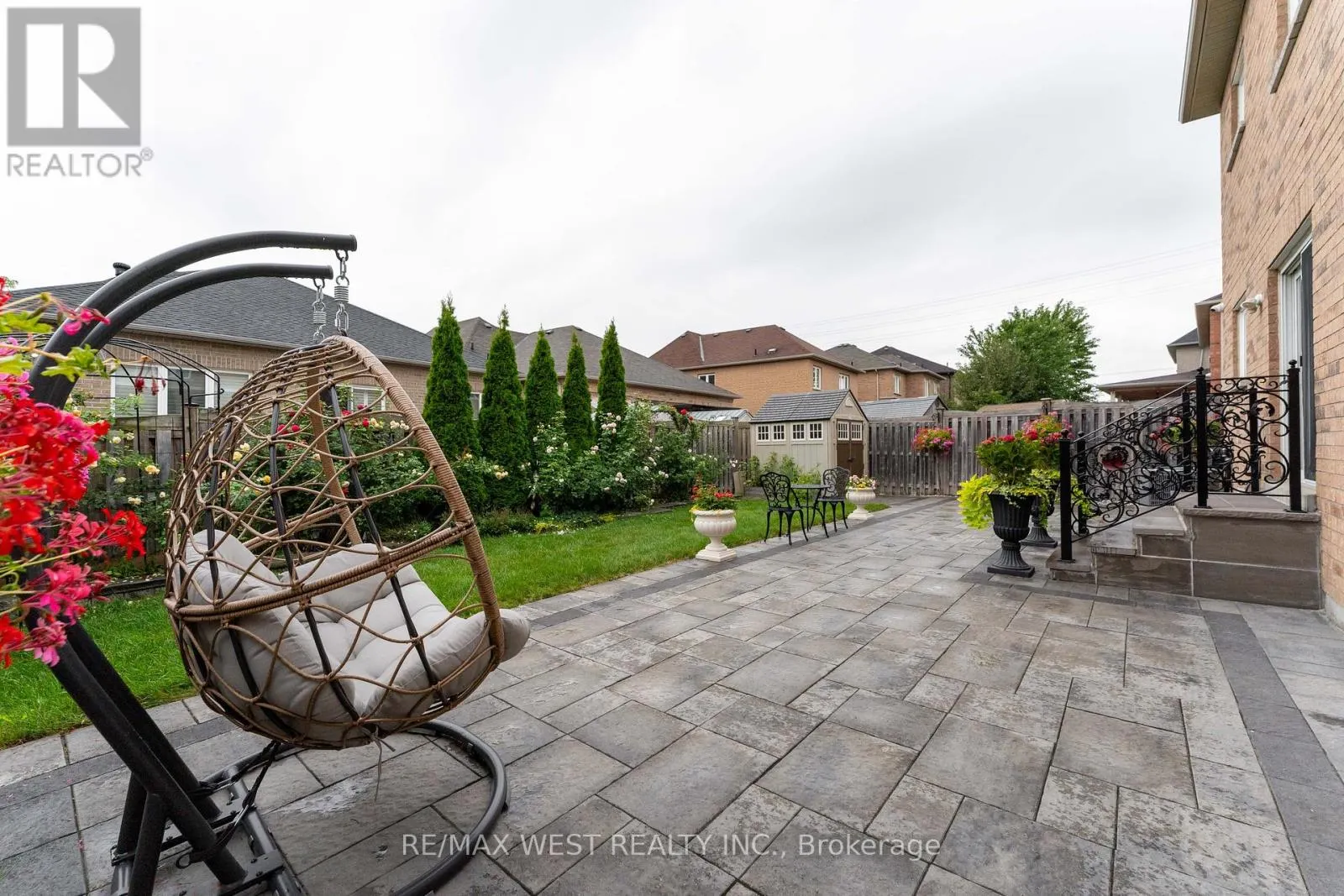 8 YELLOW AVENS BOULEVARD
