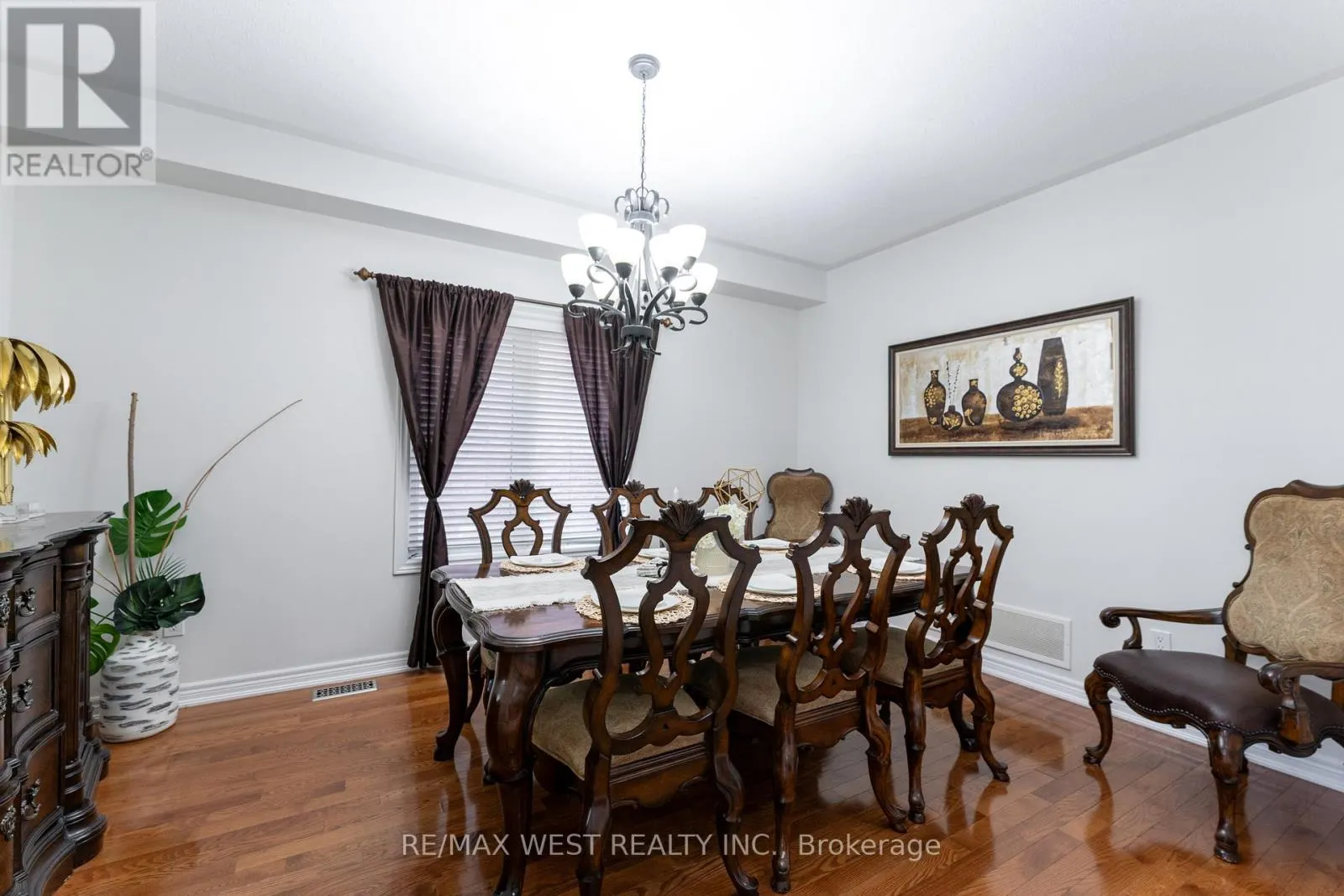 8 YELLOW AVENS BOULEVARD