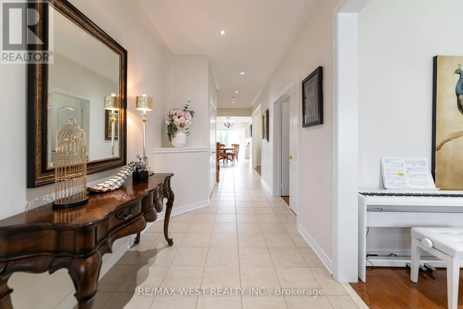 8 YELLOW AVENS BOULEVARD