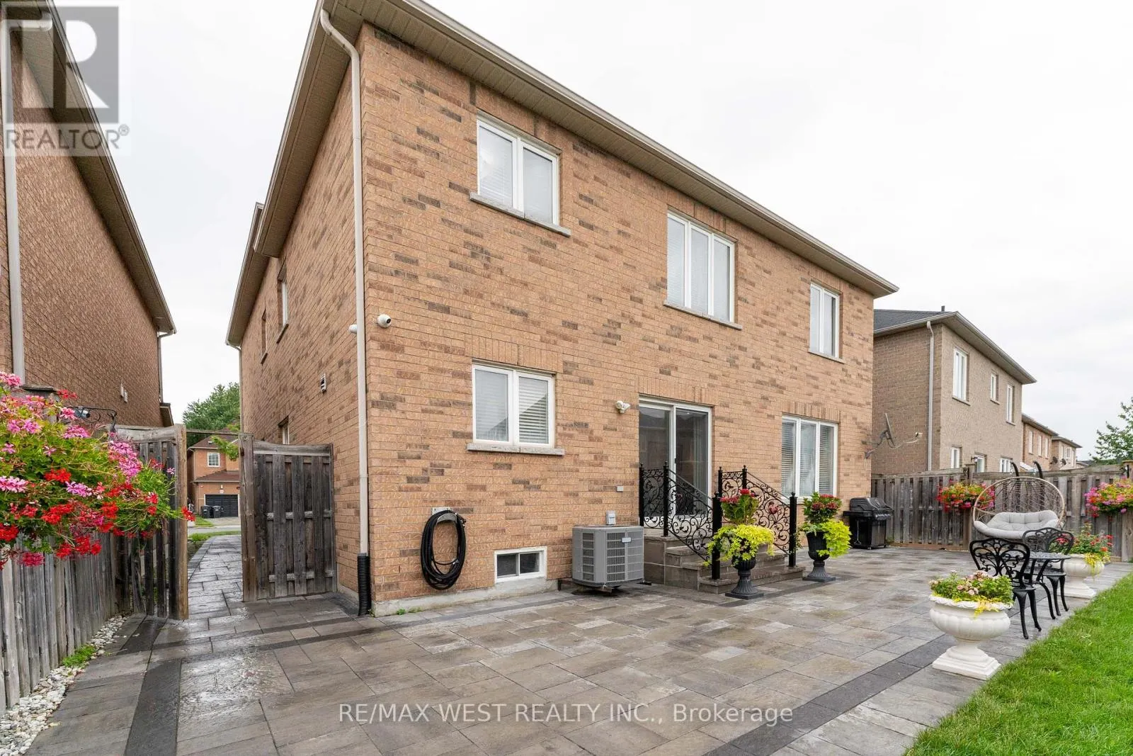 8 YELLOW AVENS BOULEVARD