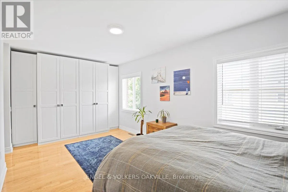 135 TAWNY CRESCENT
