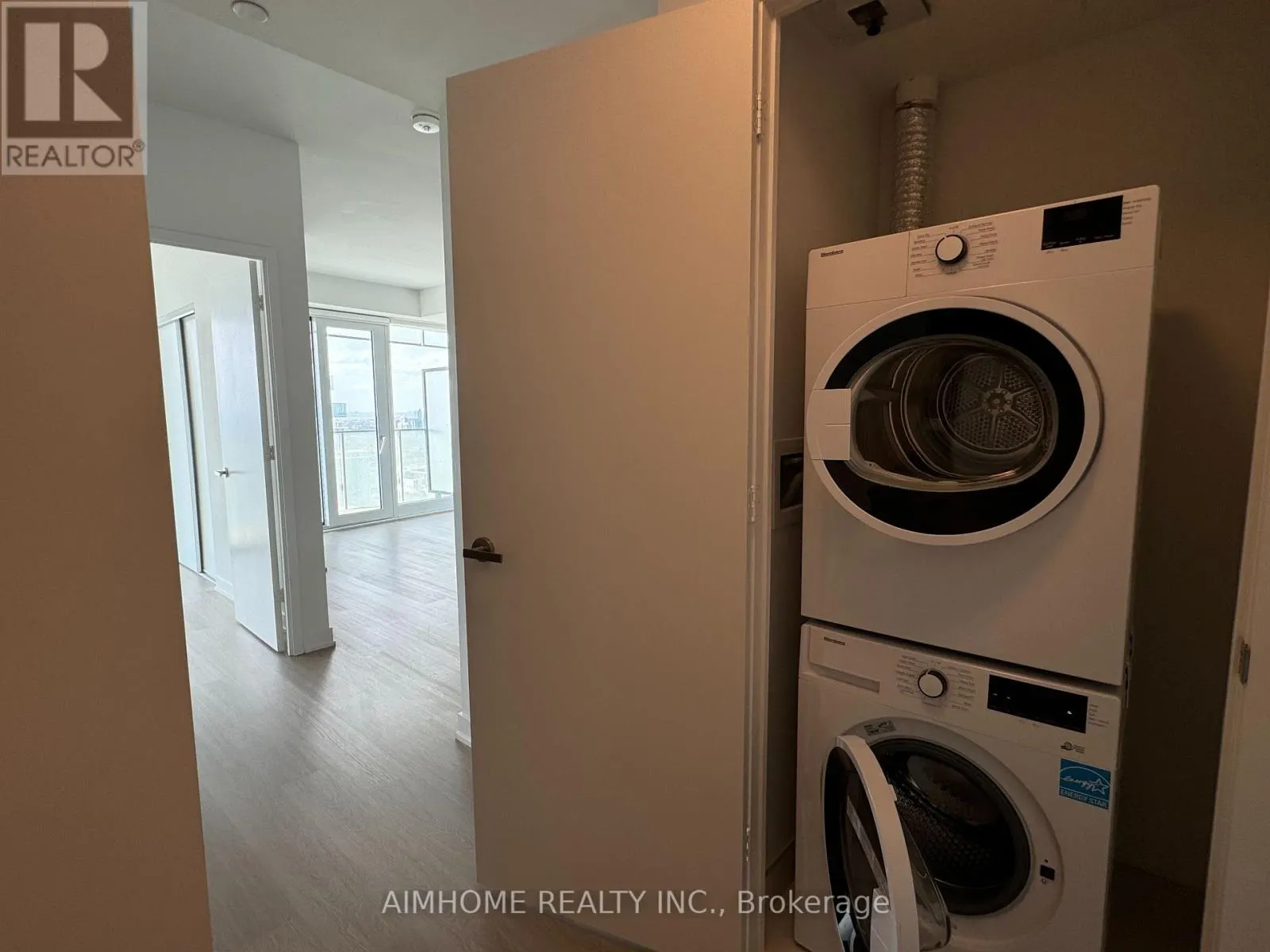 3902 - 3883 QUARTZ ROAD