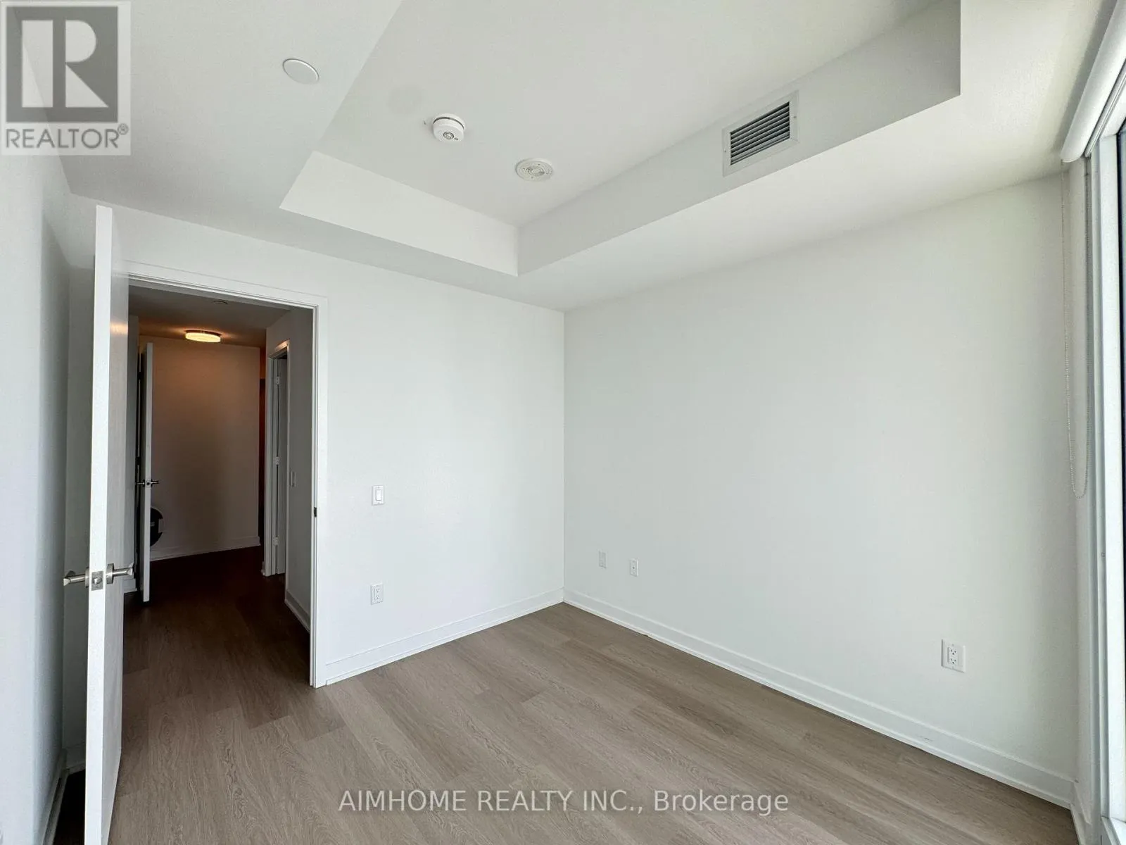 3902 - 3883 QUARTZ ROAD