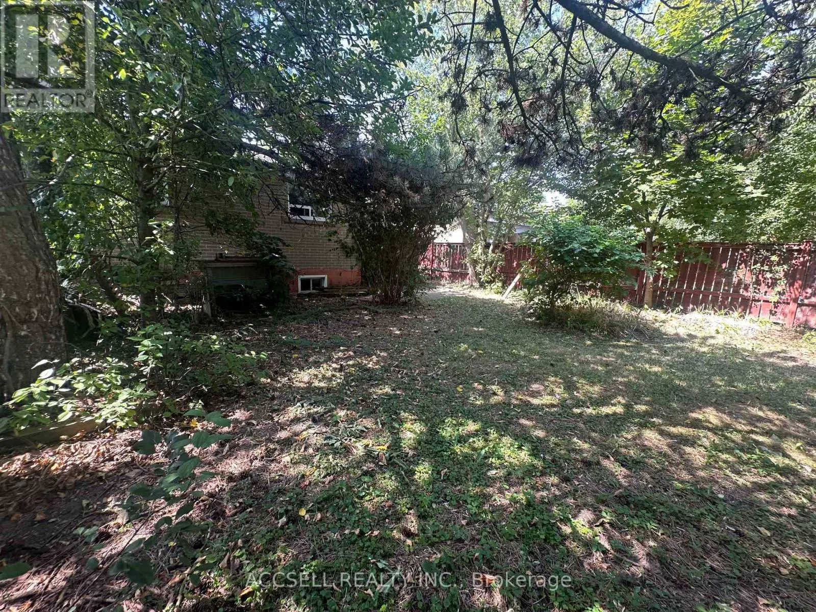 137 EARNSCLIFFE CIRCLE